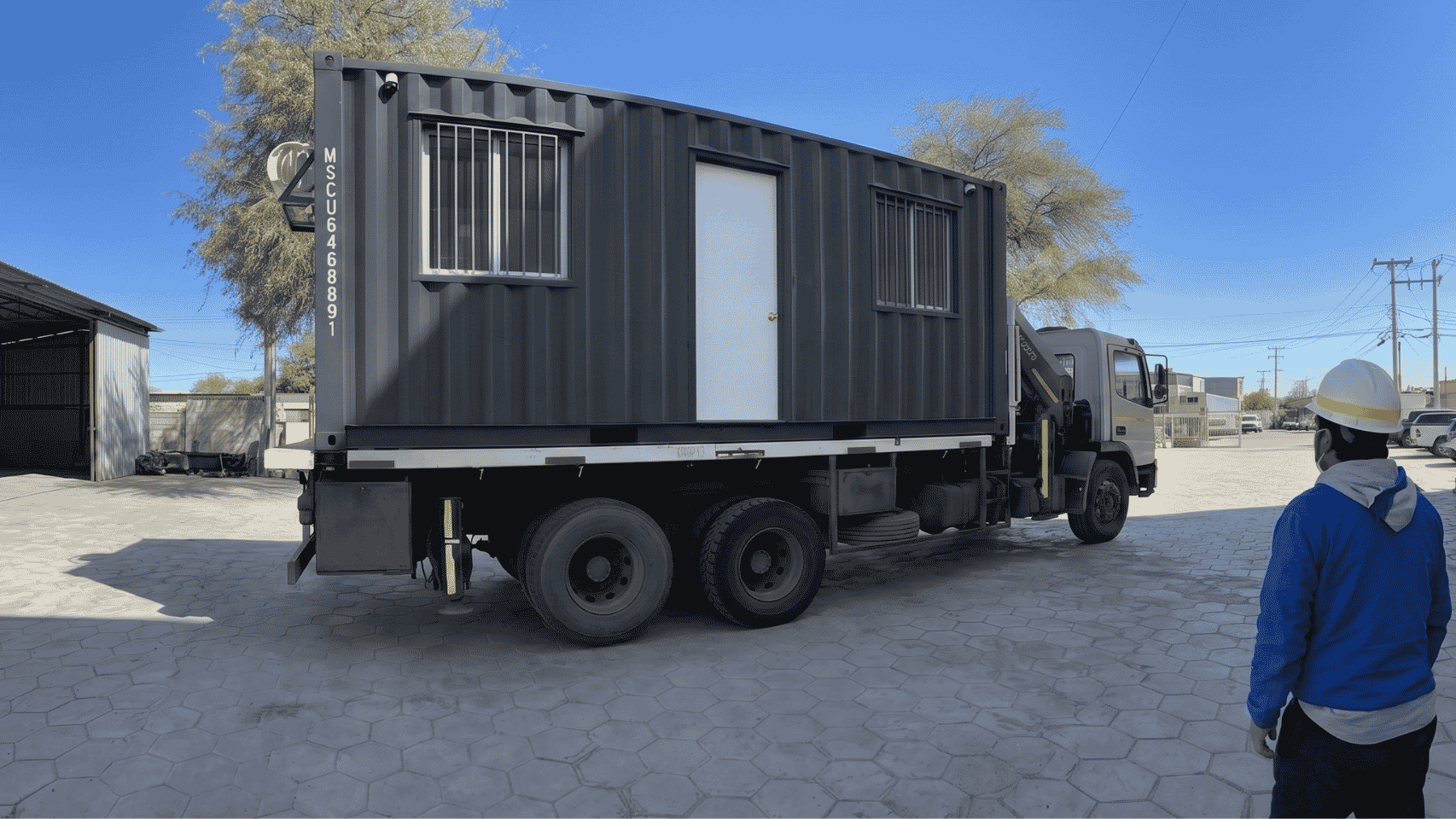 Contenedor modular Rapalo sobre camión